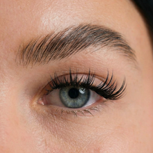 Flair lashes